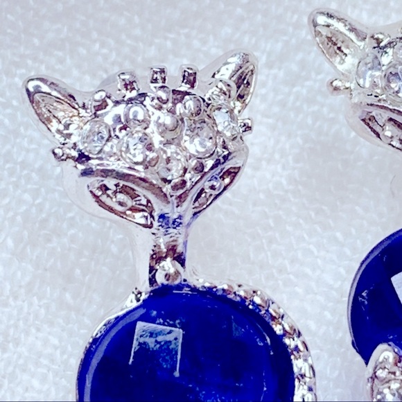 ❣️$25/3❣️ Fox Blue Resin Bead Rhinestones Stud Earrings - Picture 5 of 8